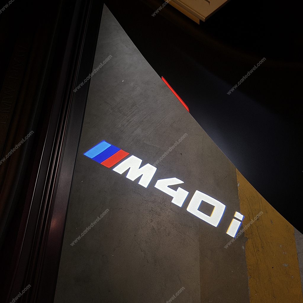 2x LED-Türprojektoren kompatibel mit BMW M40i (PLUG&PLAY)