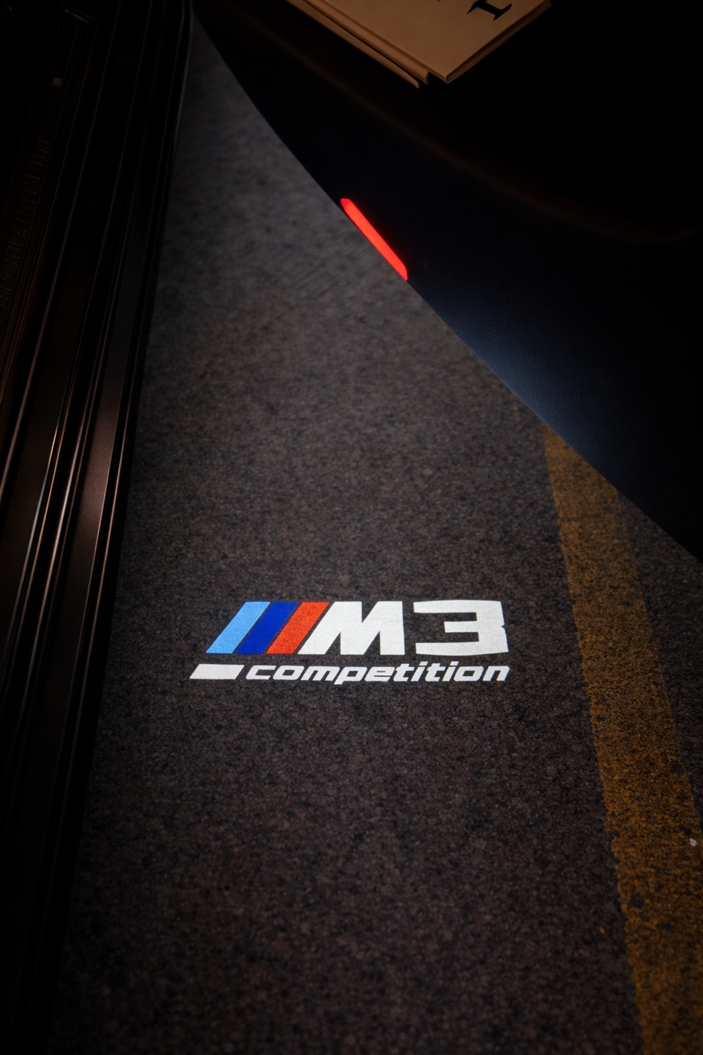 2x LED-Türprojektoren kompatibel mit BMW M3 Competition (PLUG&PLAY)